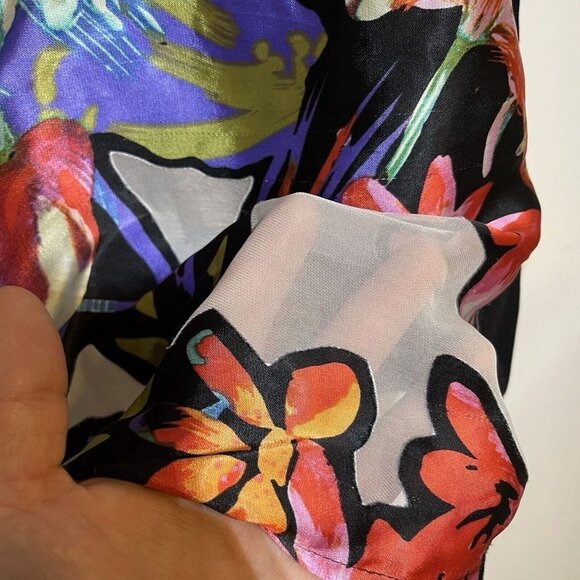 Nanette Lepore Women's Black Floral Sheer Blouse Silk Rayon Flawed - Picture 3 of 4